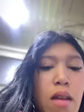 emily rosse04 online show from 2, 11, 2025