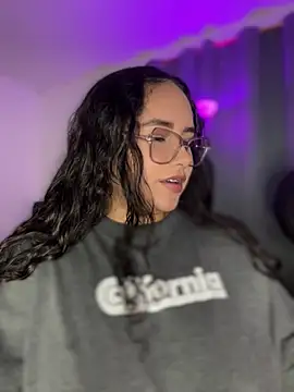 CurlyGirl 1 online show from 12, 4, 2026