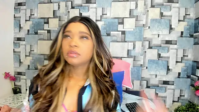 Snapshot of angel_dthroatt chatting on 26, 5, 2026 angel dthroatt online show from 26, 5, 2026