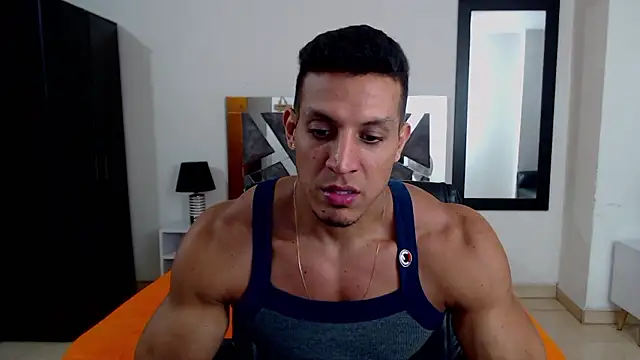 Snapshot of Frank_heaven01 chatting on 7, 12, 2024 Frank heaven01 online show from 7, 12, 2024