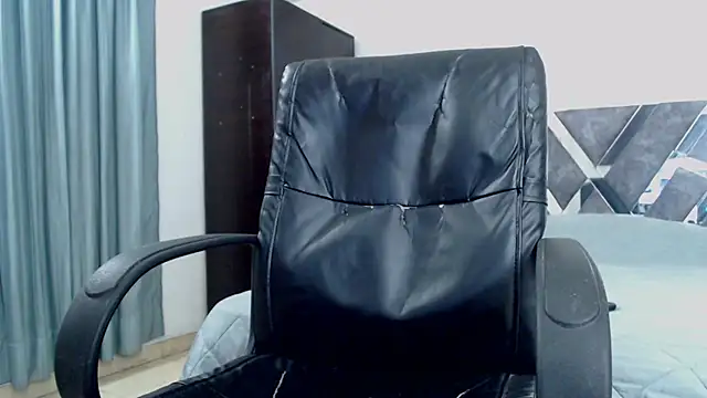 Snapshot of Frank_heaven01 chatting on 4, 1, 2025 Frank heaven01 online show from 4, 1, 2025