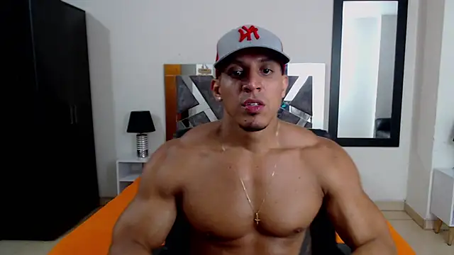 Snapshot of Frank_heaven01 chatting on 28, 1, 2025 Frank heaven01 online show from 28, 1, 2025