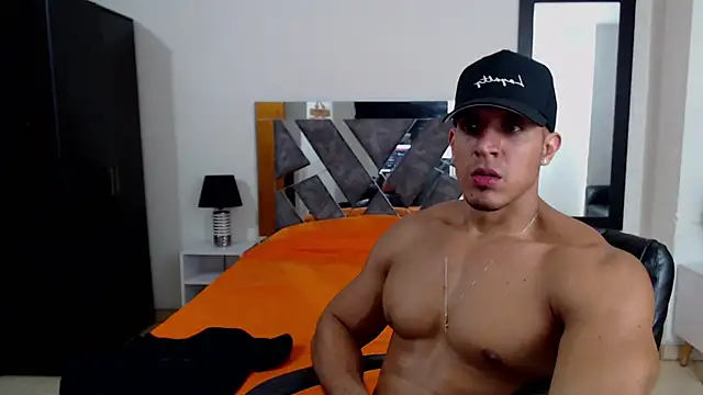 Snapshot of Frank_heaven01 chatting on 10, 2, 2025 Frank heaven01 online show from 10, 2, 2025