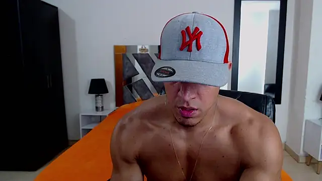 Snapshot of Frank_heaven01 chatting on 11, 2, 2025 Frank heaven01 online show from 11, 2, 2025