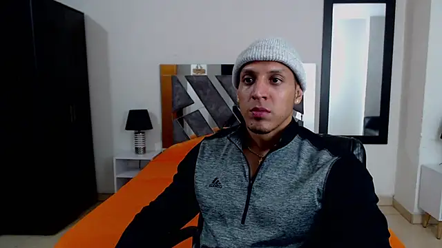 Snapshot of Frank_heaven01 chatting on 11, 2, 2025 Frank heaven01 online show from 11, 2, 2025