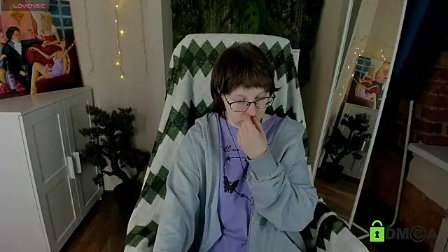 Melissa Wells online show from 5, 3, 2026