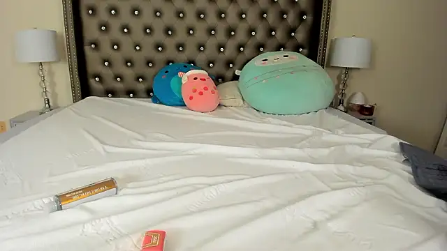 Snapshot of NadiaLyla chatting on 10, 1, 2026 NadiaLyla online show from 10, 1, 2026