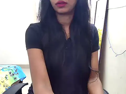 Snapshot of tanvi-00 chatting on 4, 10, 2025 tanvi-00 online show from 4, 10, 2025