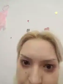 Snapshot of Catlady333 chatting on 1, 1, 2025 Catlady333 online show from 1, 1, 2025