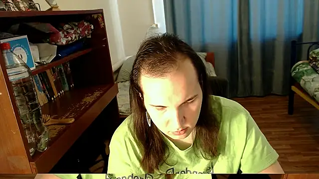 Snapshot of EvaMiron chatting on 7, 2, 2025 EvaMiron online show from 7, 2, 2025