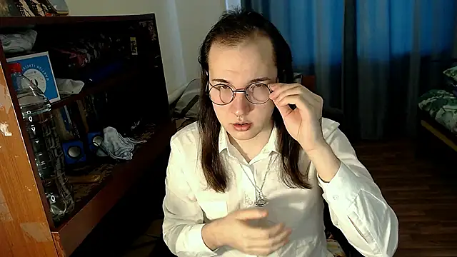 Snapshot of EvaMiron chatting on 17, 2, 2025 EvaMiron online show from 17, 2, 2025