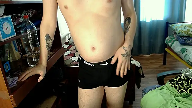 Snapshot of EvaMiron chatting on 20, 2, 2025 EvaMiron online show from 20, 2, 2025