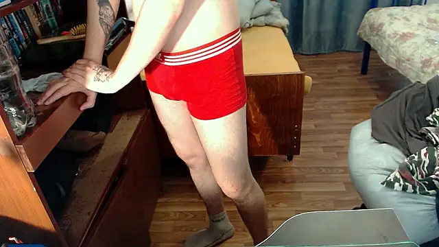 Snapshot of EvaMiron chatting on 12, 3, 2025 EvaMiron online show from 12, 3, 2025