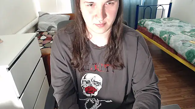 Snapshot of EvaMiron chatting on 23, 9, 2025 EvaMiron online show from 23, 9, 2025