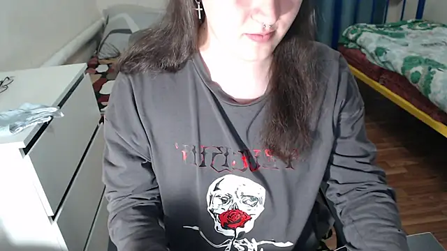 Snapshot of EvaMiron chatting on 2, 10, 2025 EvaMiron online show from 2, 10, 2025