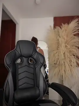 gretta kler1 online show from 17, 10, 2025