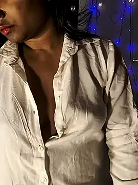Snapshot of FANTASY_QUEEN_07 chatting on 23, 2, 2025 FANTASY QUEEN 07 online show from 23, 2, 2025
