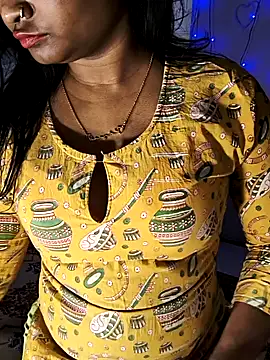 Snapshot of FANTASY_QUEEN_07 chatting on 2, 3, 2025 FANTASY QUEEN 07 online show from 2, 3, 2025