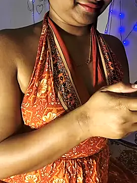 Snapshot of FANTASY_QUEEN_07 chatting on 3, 3, 2025 FANTASY QUEEN 07 online show from 3, 3, 2025