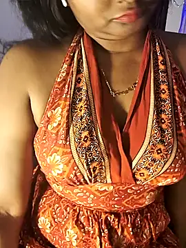 Snapshot of FANTASY_QUEEN_07 chatting on 8, 3, 2025 FANTASY QUEEN 07 online show from 8, 3, 2025