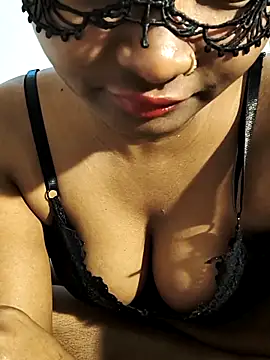 Snapshot of FANTASY_QUEEN_07 chatting on 6, 10, 2025 FANTASY QUEEN 07 online show from 6, 10, 2025