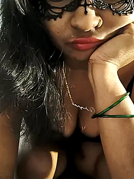 Snapshot of FANTASY_QUEEN_07 chatting on 9, 10, 2025 FANTASY QUEEN 07 online show from 9, 10, 2025