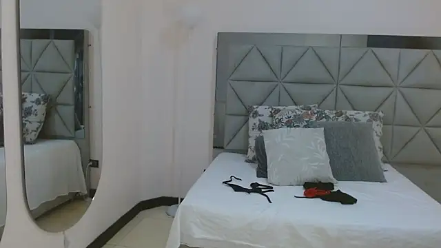 Snapshot of genesis_moretz chatting on 1, 3, 2026 genesis moretz online show from 1, 3, 2026