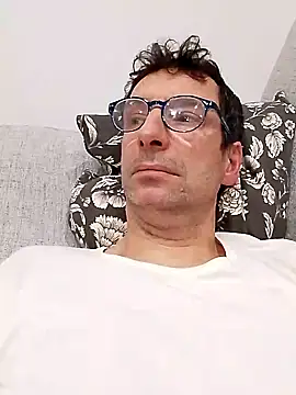 Snapshot of Anastasio33 chatting on 8, 1, 2025 Anastasio33 online show from 8, 1, 2025