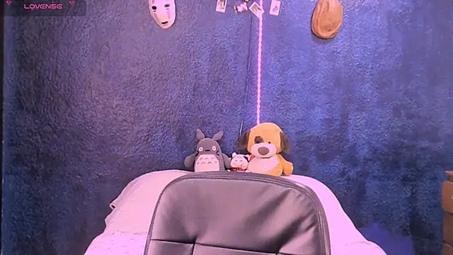 NinaYellow online show from 20, 1, 2025