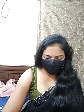 Snapshot of Keerthi-Telugu chatting on 7, 4, 2026 Keerthi-Telugu online show from 7, 4, 2026