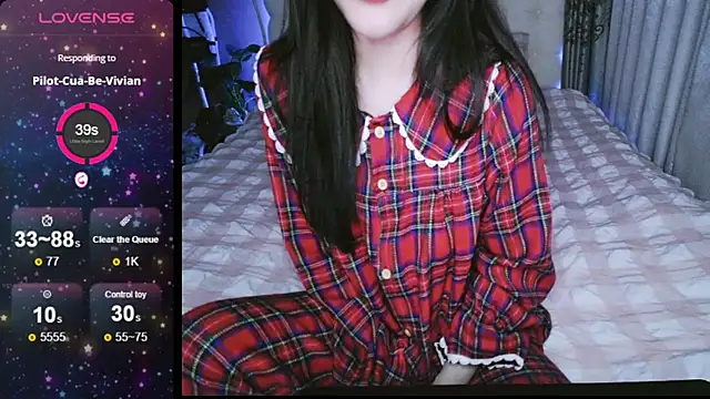 Snapshot of _Viviann_ chatting on 23, 12, 2024  Viviann  online show from 23, 12, 2024