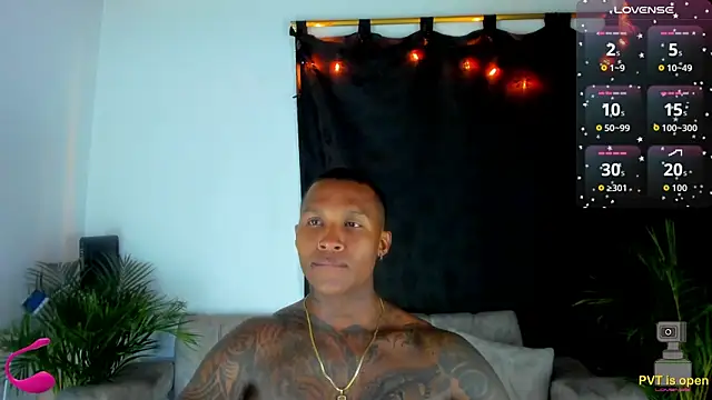 esteveen ortegas  online show from 10, 9, 2025