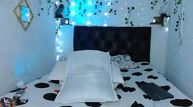 Channel brunnette online show from 15, 1, 2025