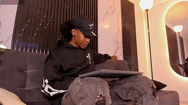 BRYXXXON1 online show from 8, 2, 2025