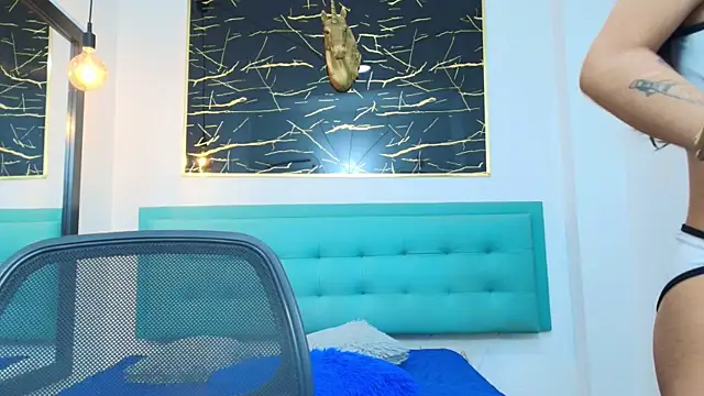 Cloeandtyfanny online show from 30, 9, 2025