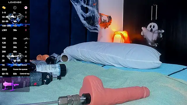 Issac james  online show from 31, 10, 2025