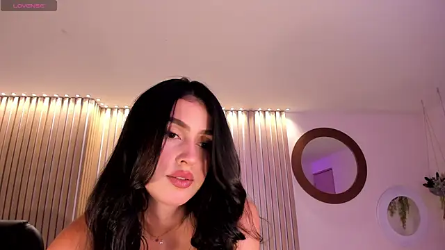 PaulinaSantos  online show from 1, 10, 2025