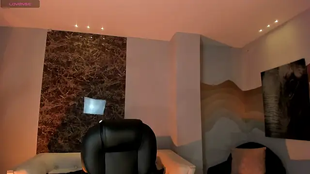Snapshot of PaulinaSantos_ chatting on 25, 5, 2026 PaulinaSantos online show from 25, 5, 2026