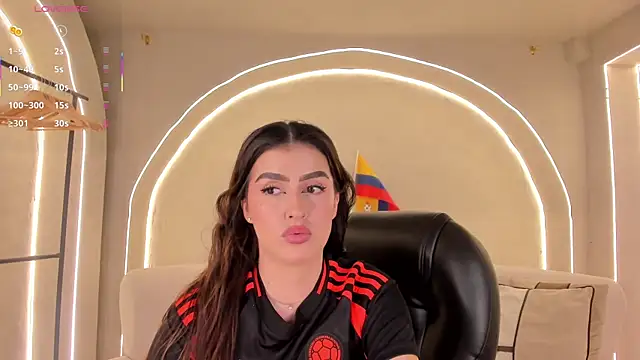 PaulinaSantos  online show from 7, 7, 2026