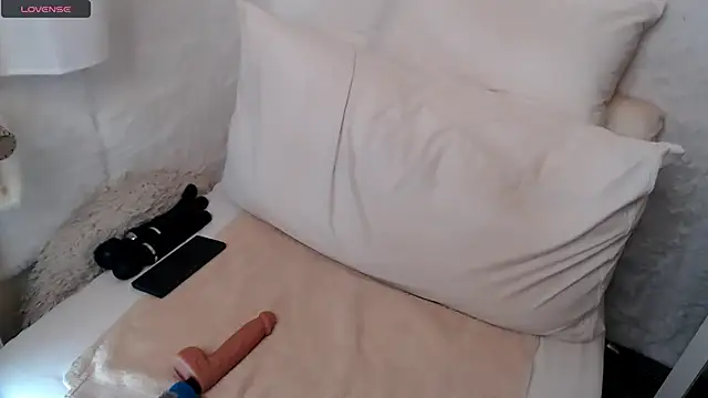 Snapshot of Julia-Sugar chatting on 28, 1, 2025 Julia-Sugar online show from 28, 1, 2025