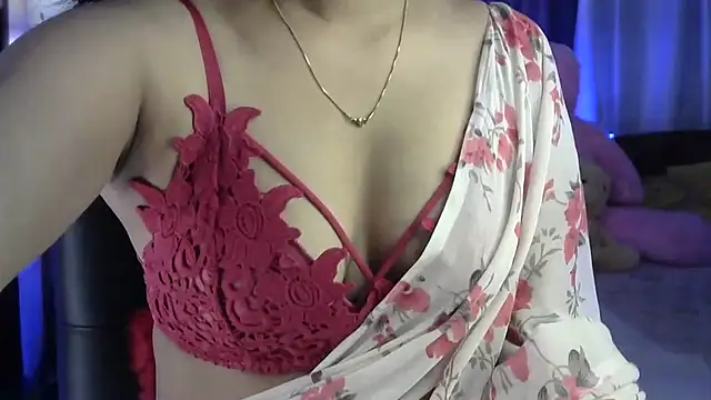 Snapshot of Black_cat_cutie chatting on 17, 10, 2025 Black cat cutie online show from 17, 10, 2025