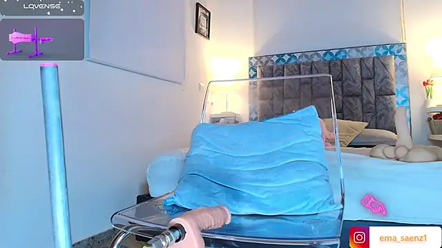 ema  saenz online show from 15, 11, 2025