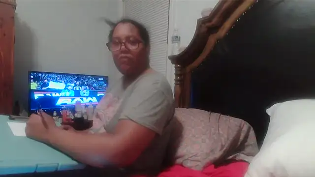 ebonyred online show from 14, 4, 2026