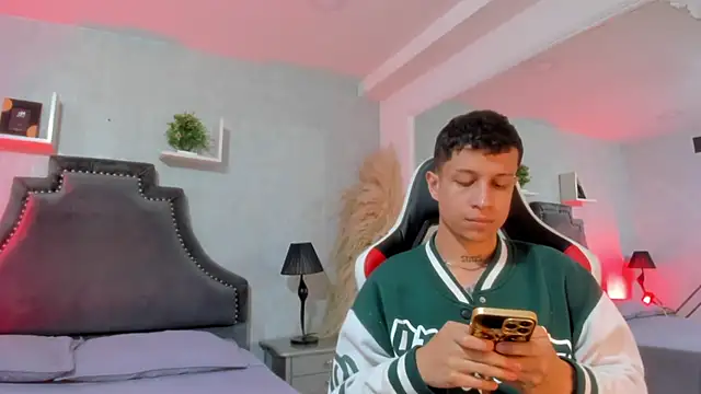 AgarEvans online show from 19, 4, 2026