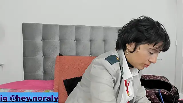 hey noraly online show from 18, 2, 2025