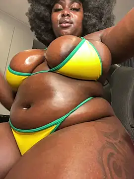 Snapshot of Honeycoco0211 chatting on 9, 5, 2026 Honeycoco0211 online show from 9, 5, 2026