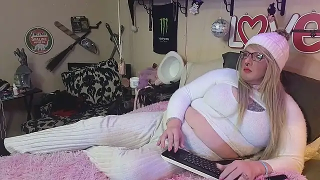 Blakelytgirl online show from 6, 2, 2025