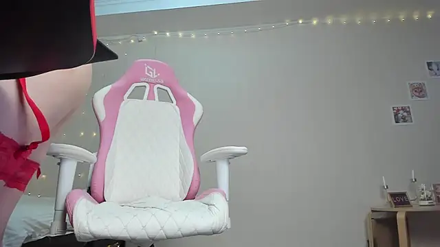 teencute online show from 19, 2, 2025