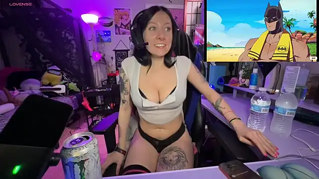 Snapshot of marleymaxwell chatting on 17, 7, 2026 marleymaxwell online show from 17, 7, 2026
