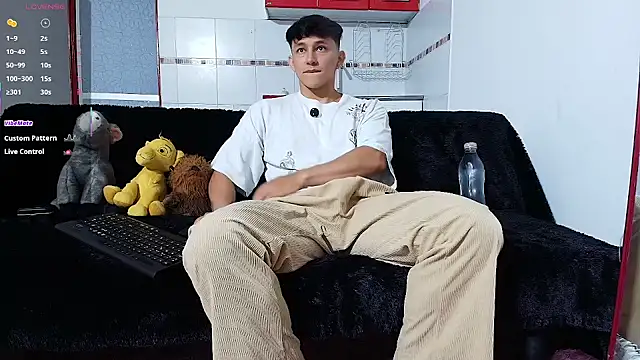 Snapshot of jacques_cardiet chatting on 6, 5, 2026 jacques cardiet online show from 6, 5, 2026